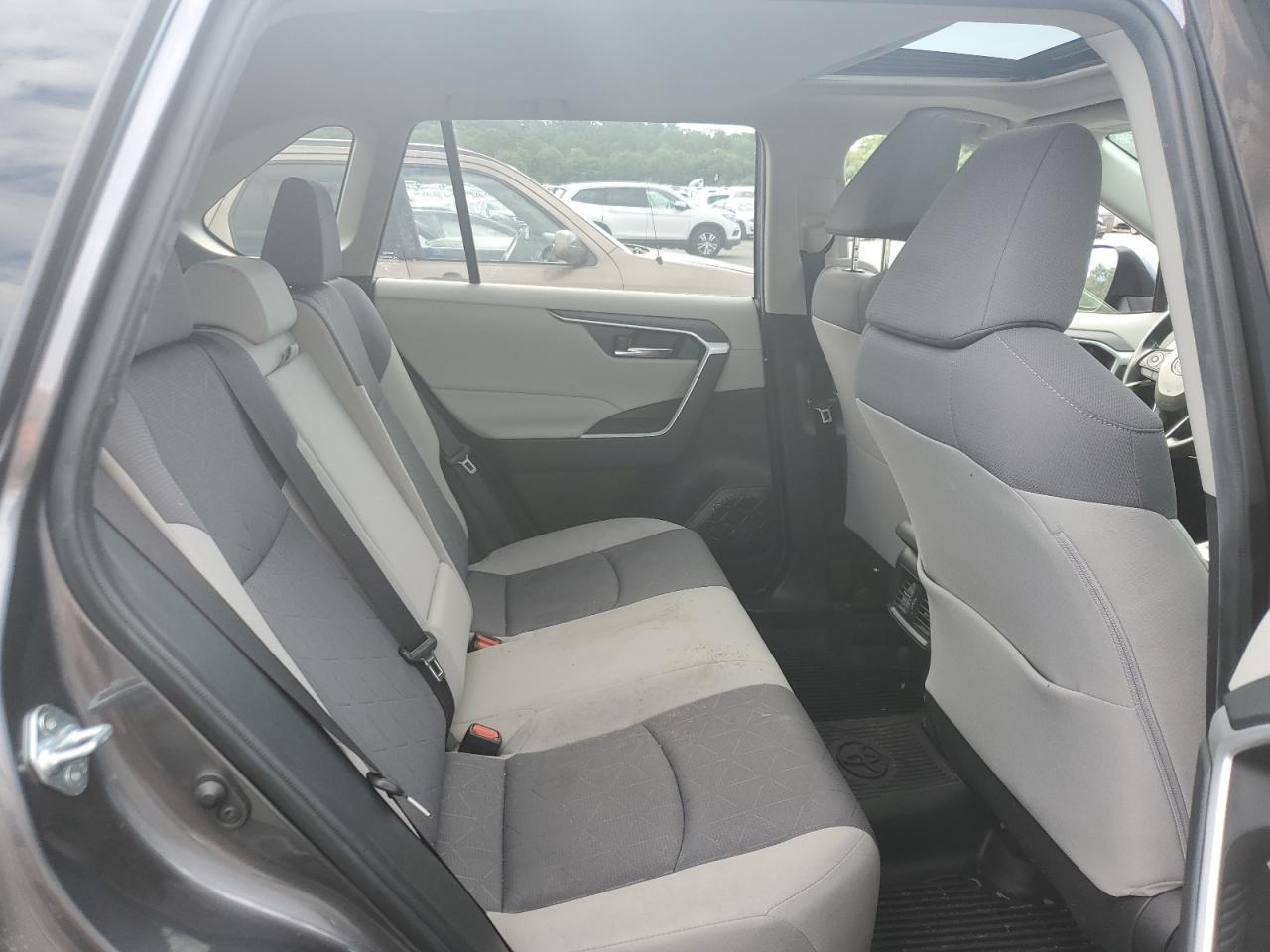 2019 Toyota Rav4 Xle VIN: JTMP1RFVXKD500374 Lot: 65049555