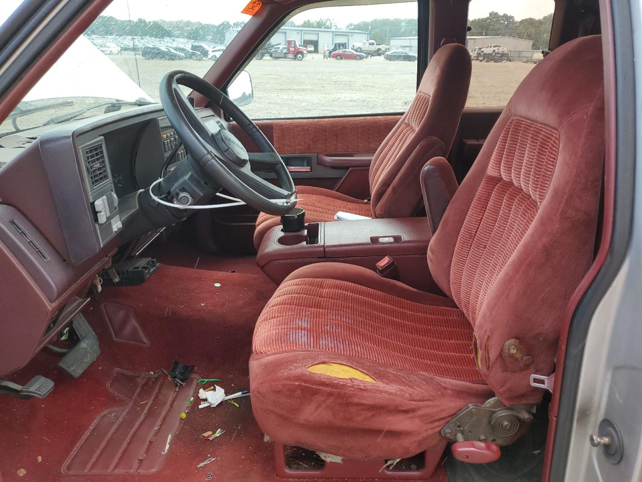 1993 Chevrolet Gmt-400 C1500 VIN: 2GCEC19K2P1182824 Lot: 64809415