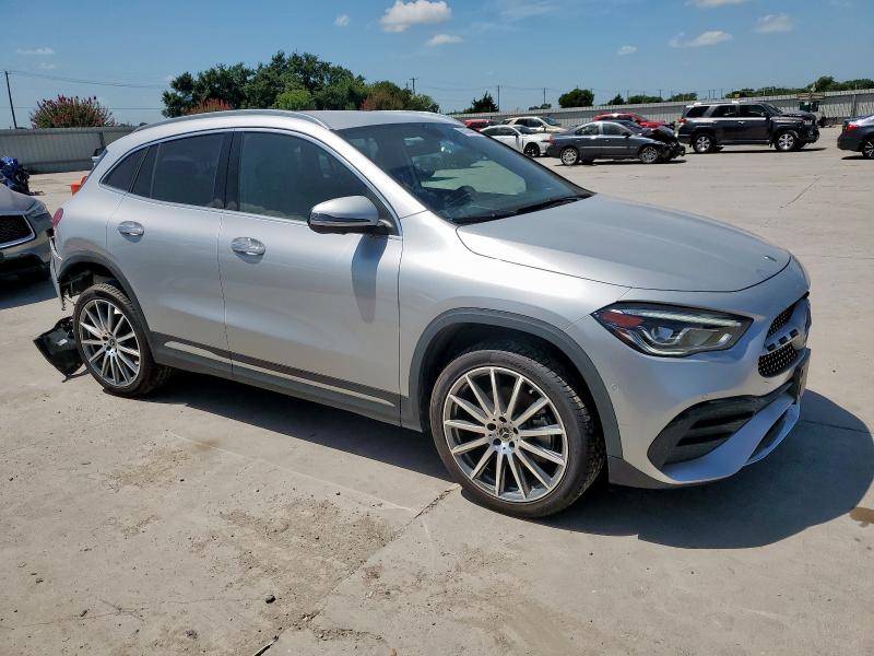  MERCEDES-BENZ GLA-CLASS 2021 Серебристый