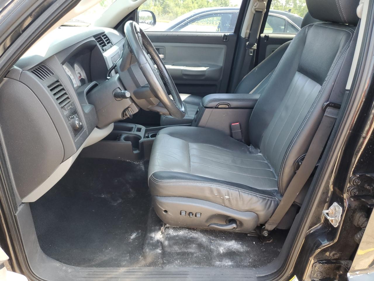 2008 Dodge Dakota Quad Laramie VIN: 1D7HW58N98S609009 Lot: 63204865