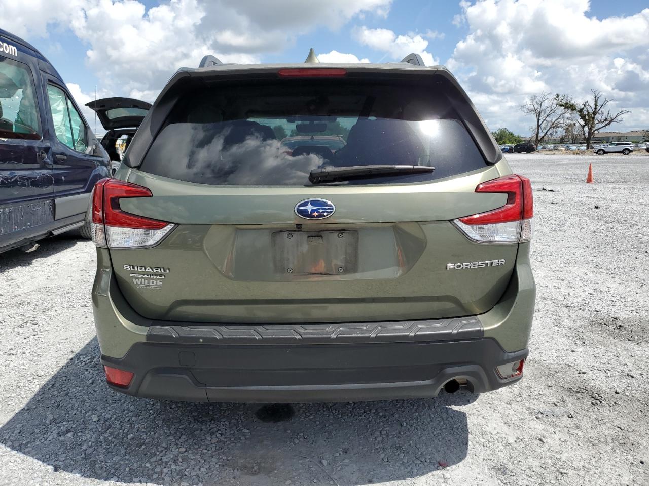 2020 Subaru Forester Premium VIN: JF2SKAJC2LH509290 Lot: 65055755