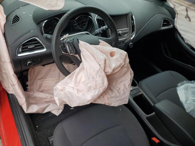  CHEVROLET CRUZE 2018 Czerwony