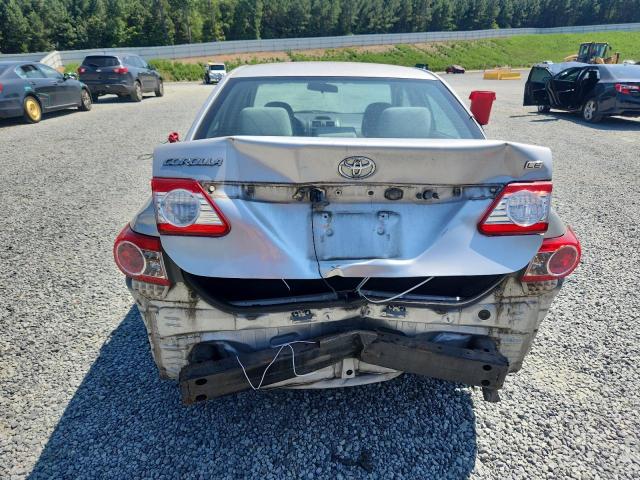  TOYOTA COROLLA 2013 Srebrny