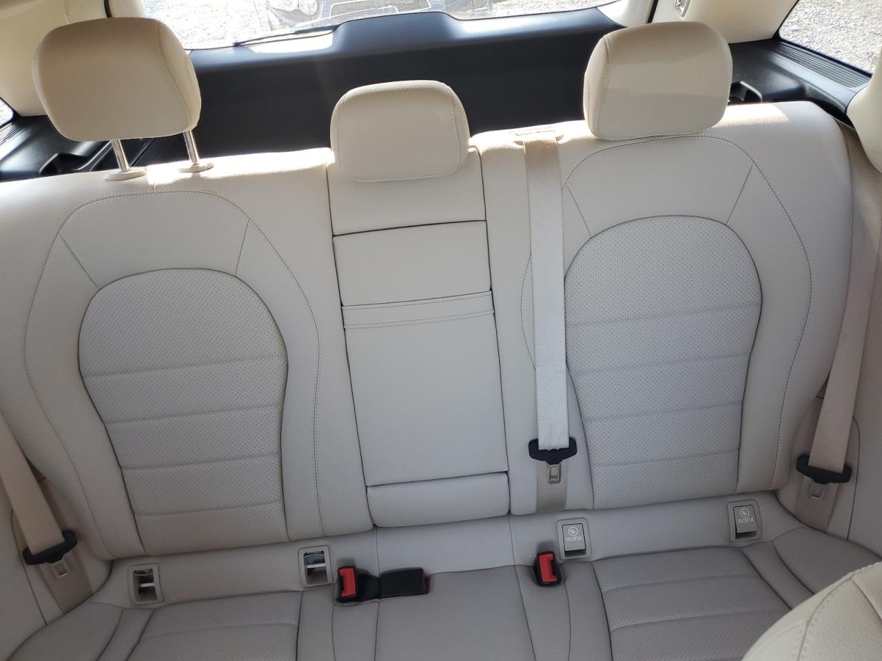 2017 Mercedes-Benz Glc 300 VIN: WDC0G4JB1HF220494 Lot: 63455615
