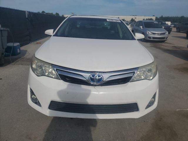 Sedans TOYOTA CAMRY 2014 Biały