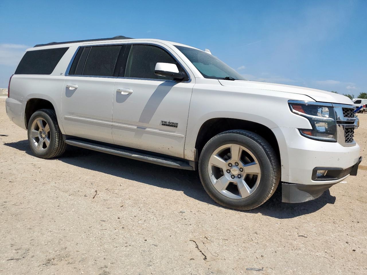 1gnschkc9hr391072 1GNSCHKC9HR391072 2017 Chevrolet Suburban C1500 Lt