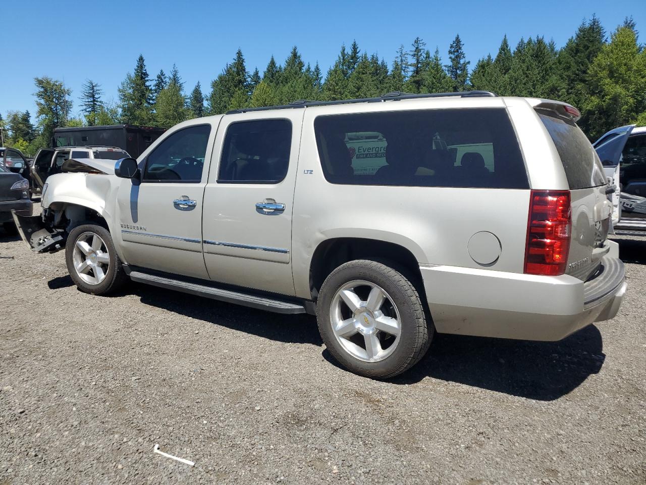 1gnskke75er101890 1GNSKKE75ER101890 2014 Chevrolet Suburban K1500 Ltz