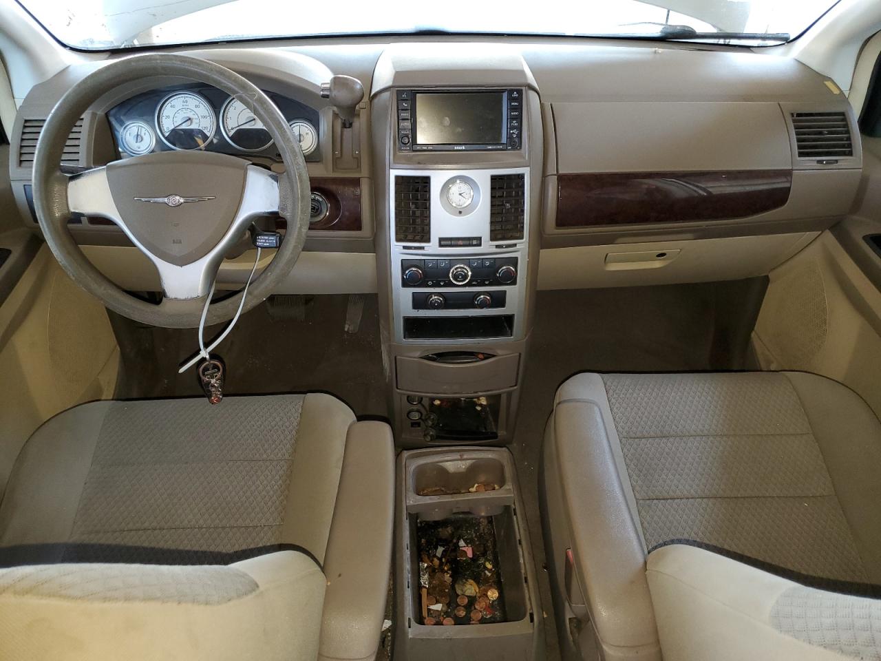 2010 Chrysler Town & Country Lx VIN: 2A4RR4DE1AR285948 Lot: 64640965