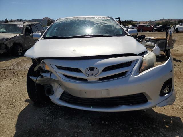  TOYOTA COROLLA 2013 Srebrny