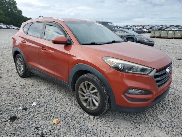 Parquets HYUNDAI TUCSON 2016 Czerwony