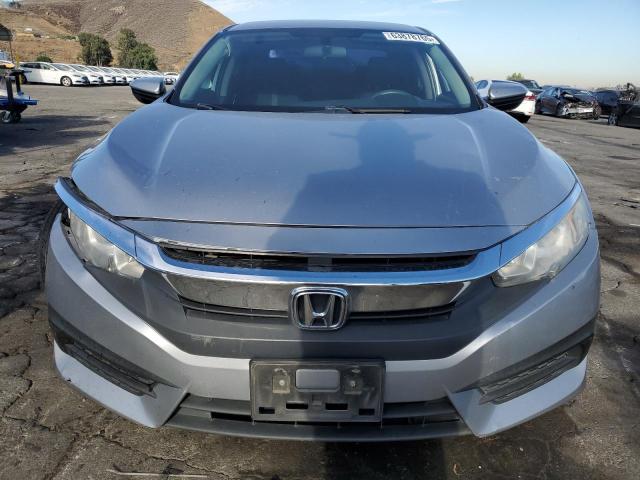 Sedans HONDA CIVIC 2017 Srebrny