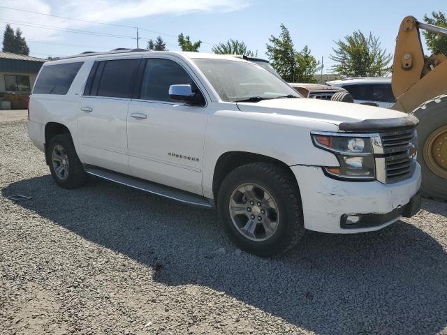 Parquets CHEVROLET SUBURBAN 2015 White