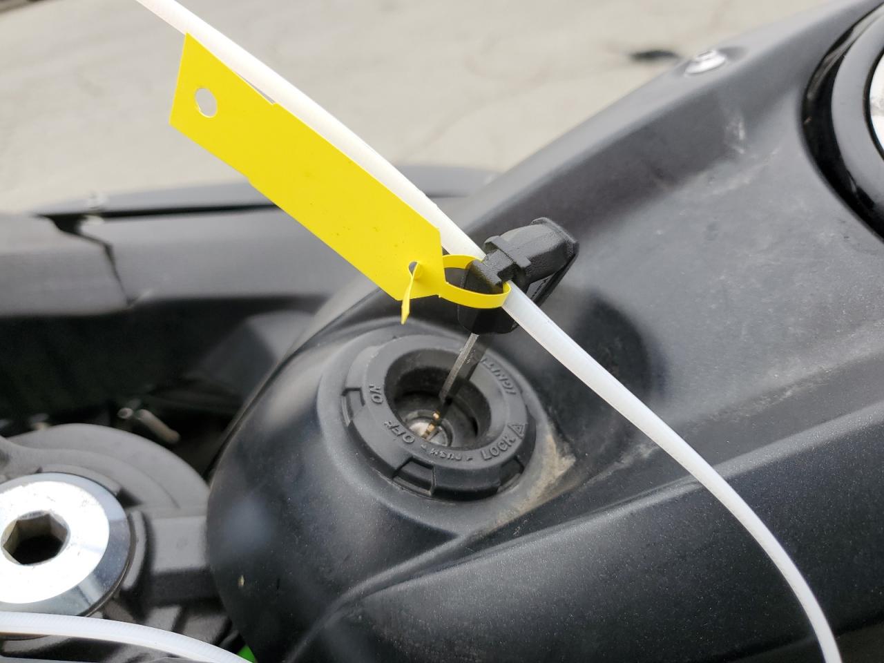 jkaexek13hda03187 JKAEXEK13HDA03187 2017 Kawasaki Ex650 F
