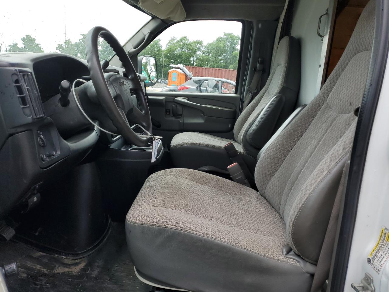 2007 GMC Savana Cutaway G3500 VIN: 1GDHG31U271115684 Lot: 63593215