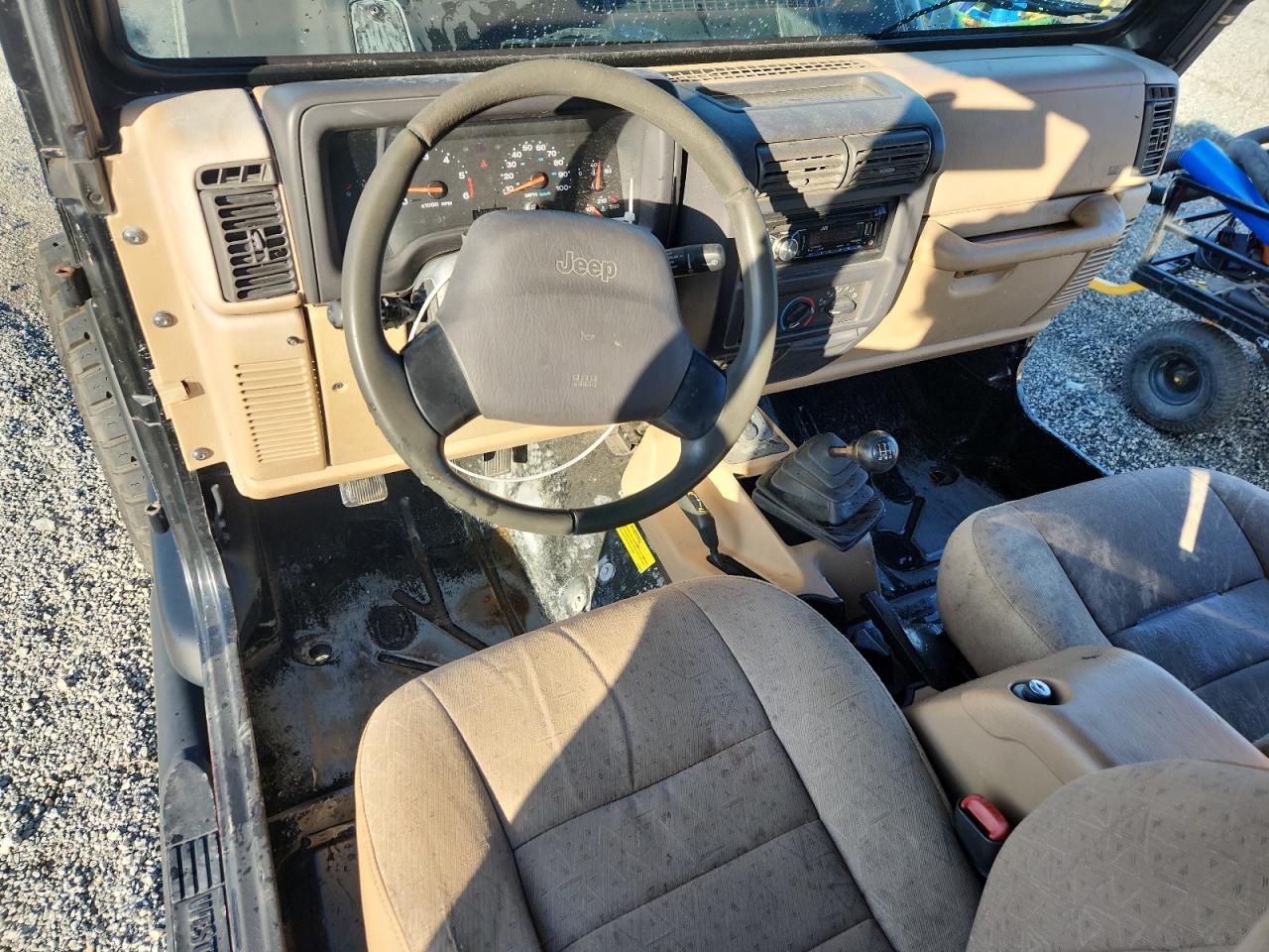 2002 Jeep Wrangler / Tj Sport VIN: 1J4FA49S62P749862 Lot: 64505165