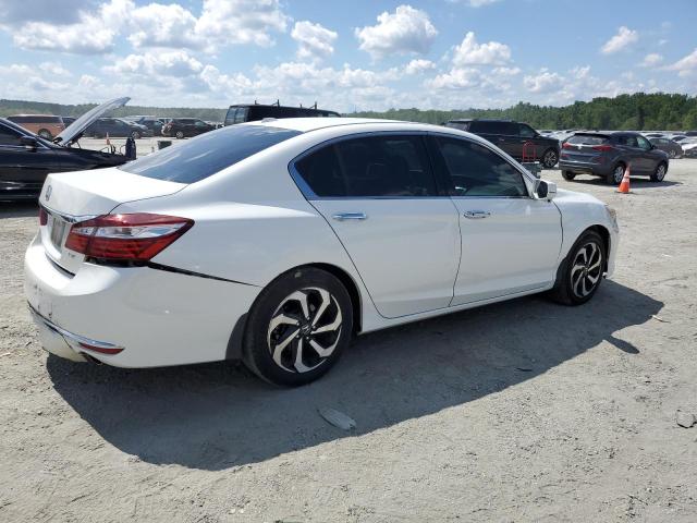 Седаны HONDA ACCORD 2016 Белы