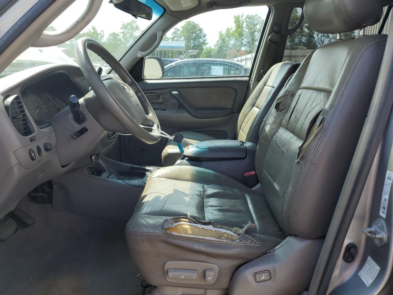 2004 Toyota Sequoia Sr5 VIN: 5TDZT34A24S228913 Lot: 63409395