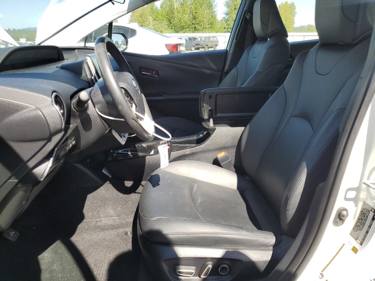 2017 Toyota Prius Prime VIN: JTDKARFP1H3000422 Lot: 64725005