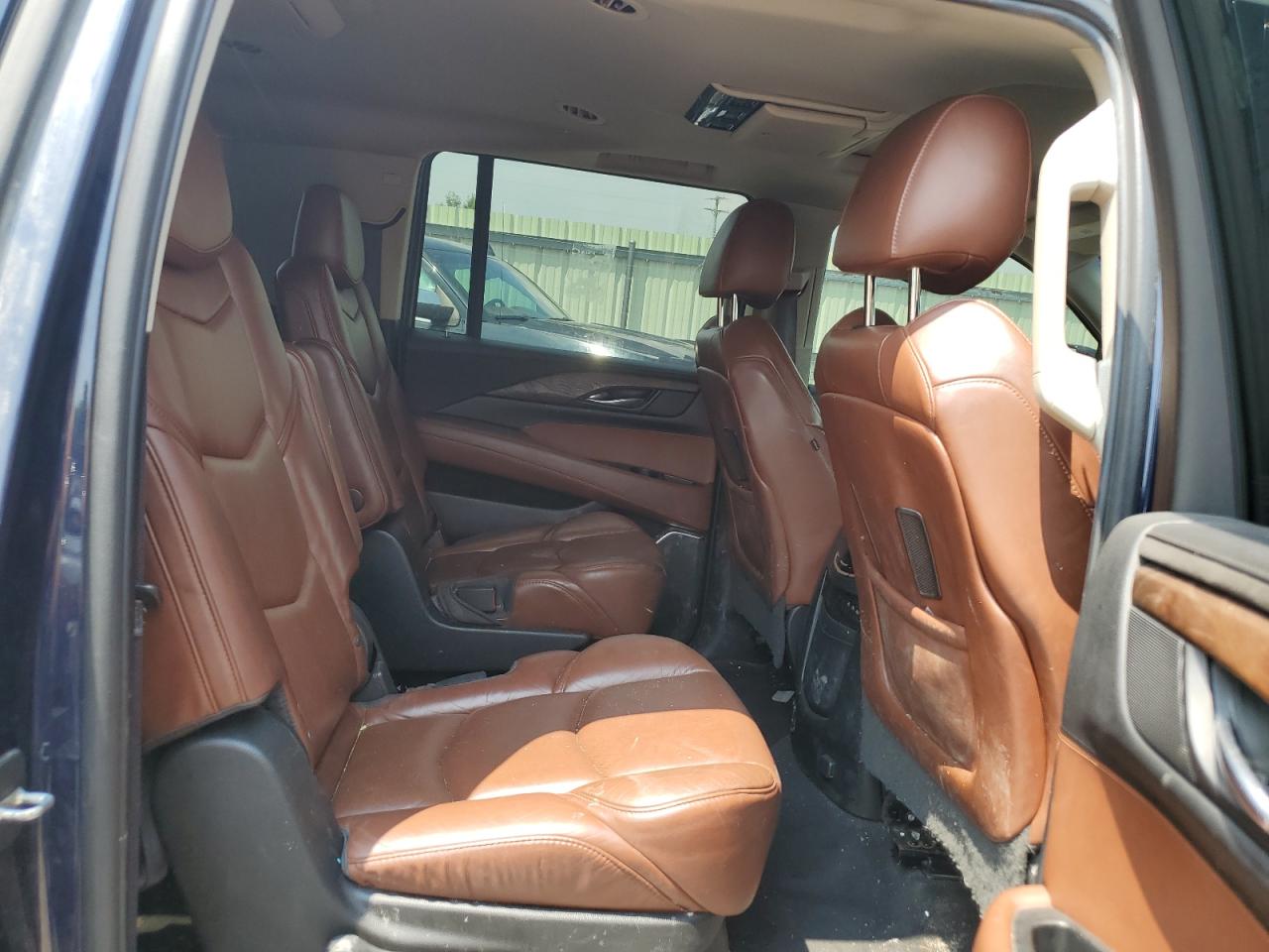 2017 Cadillac Escalade Esv Luxury VIN: 1GYS4HKJXHR352327 Lot: 64694685