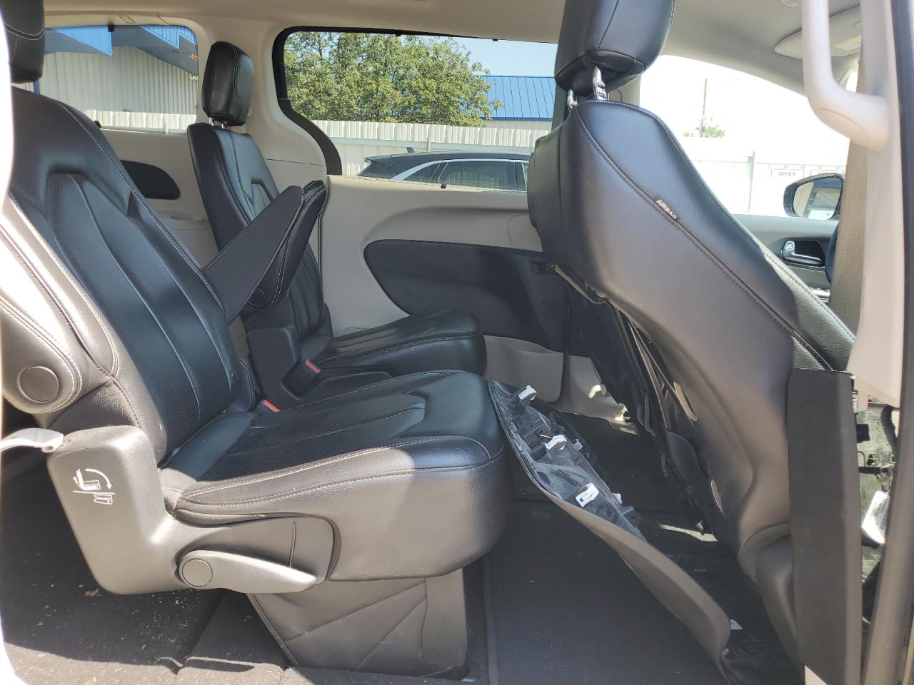 2022 Chrysler Pacifica Touring L VIN: 2C4RC1BG7NR129008 Lot: 63041465