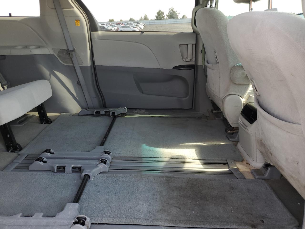 2013 Toyota Sienna Le VIN: 5TDKK3DC0DS375768 Lot: 63423915