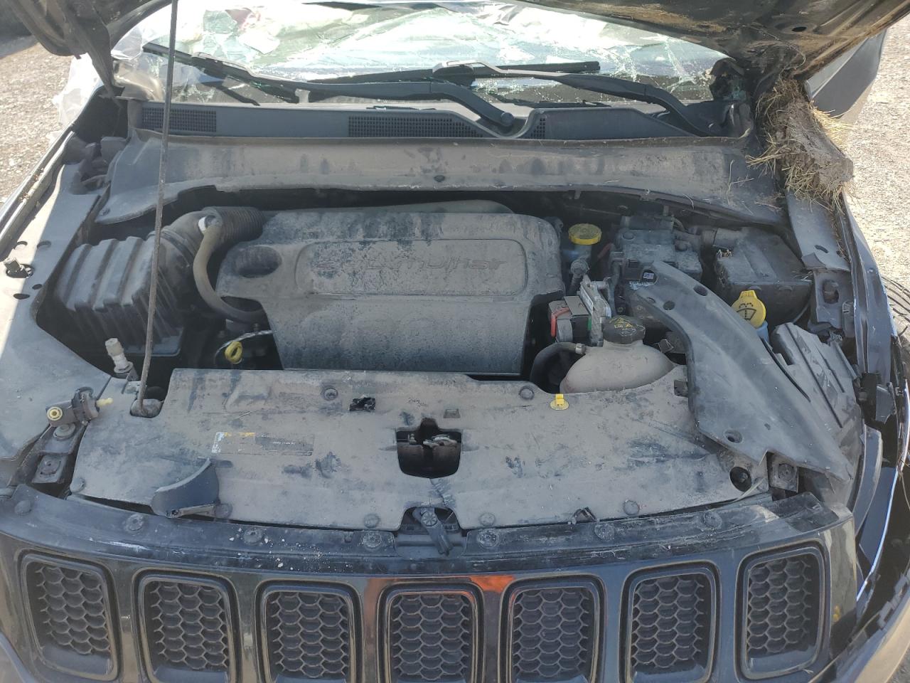 2018 Jeep Compass Latitude VIN: 3C4NJCBBXJT408304 Lot: 63743465