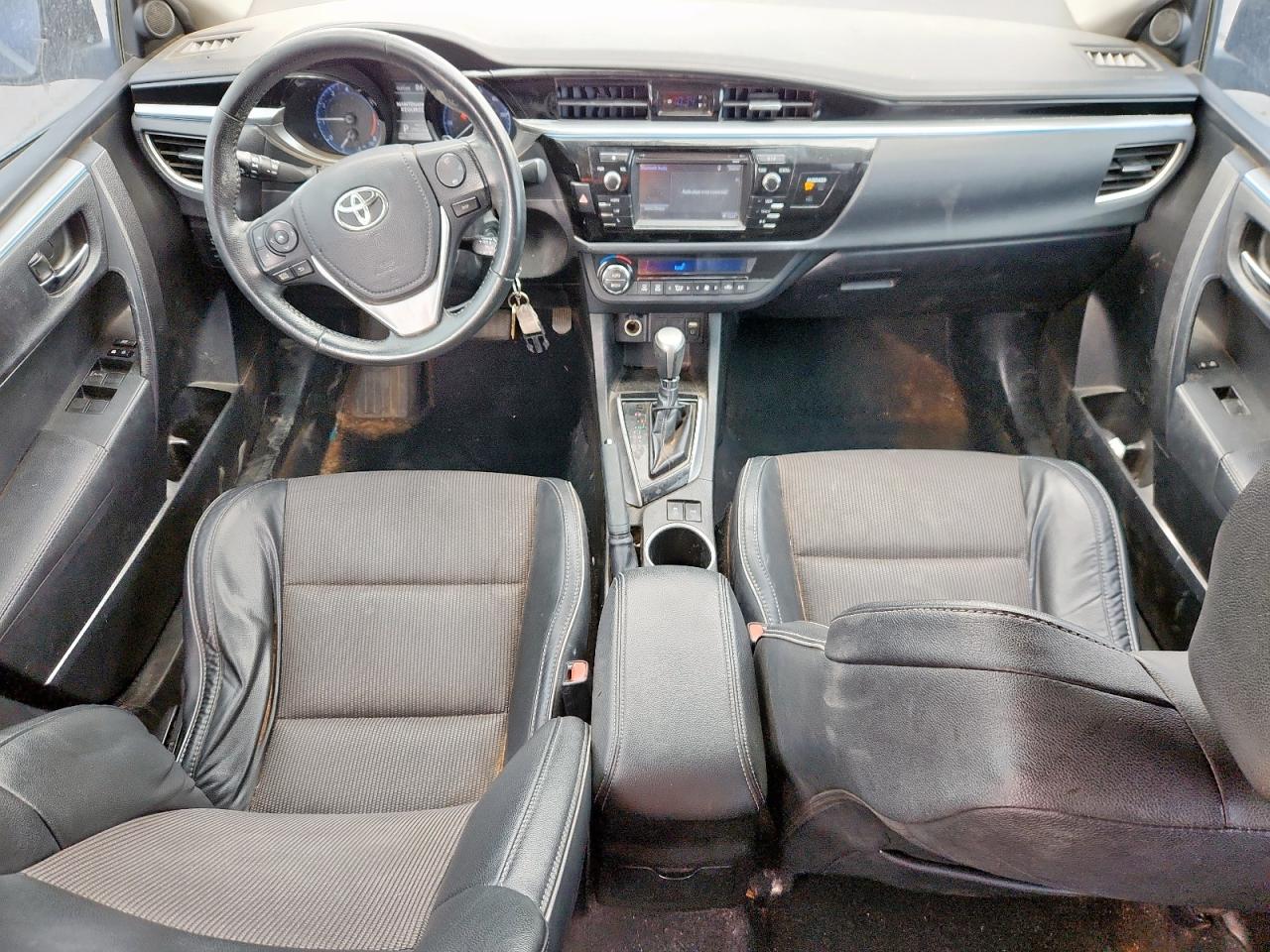 2015 Toyota Corolla L VIN: 5YFBURHE3FP235329 Lot: 63292215