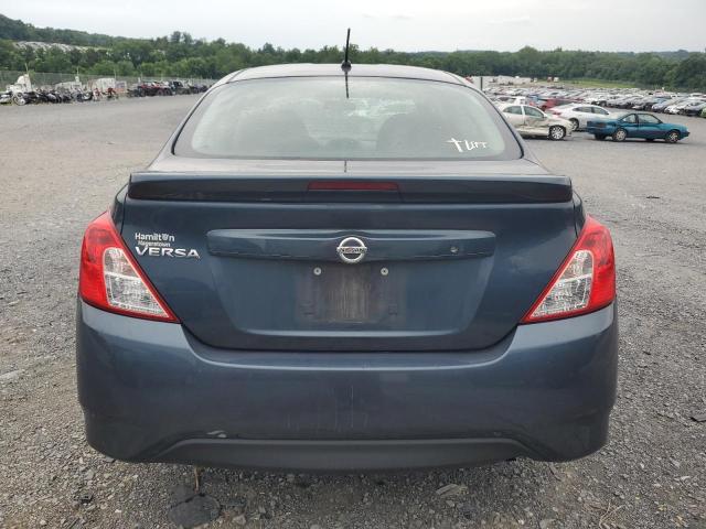  NISSAN VERSA 2017 Granatowy