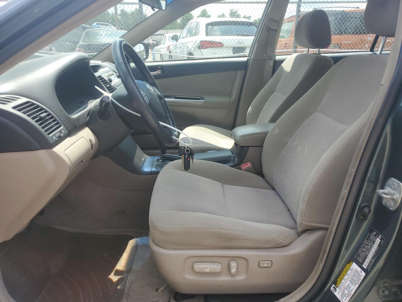 2005 Toyota Camry Le VIN: 4T1BE32K25U414015 Lot: 62670155