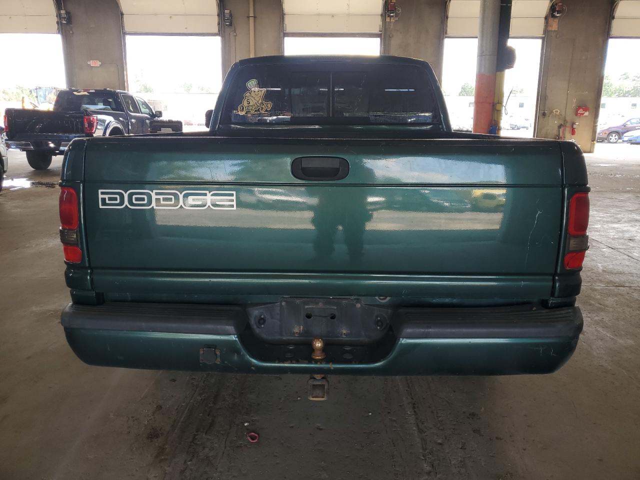 1999 Dodge Ram 1500 VIN: 3B7HC12Y9XG188249 Lot: 62077475