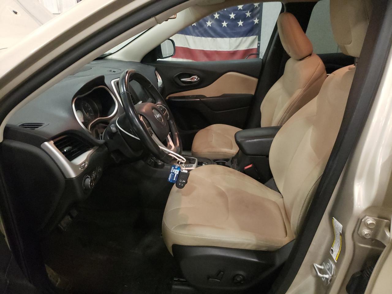 2015 Jeep Cherokee Latitude VIN: 1C4PJMCS0FW665681 Lot: 64639945