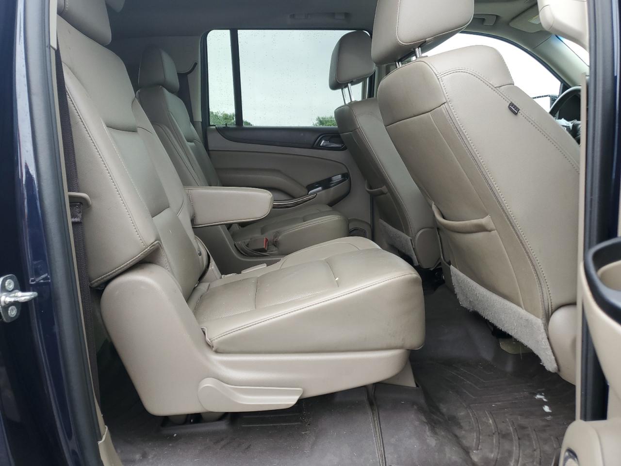 2017 GMC Yukon Xl K1500 Slt VIN: 1GKS2GKC2HR326039 Lot: 64364975