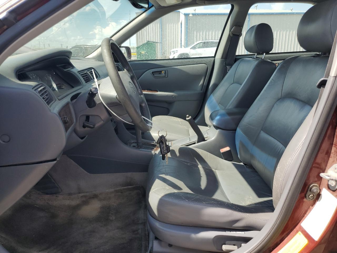 2000 Toyota Camry Le VIN: 4T1BF28K4YU946790 Lot: 64429515