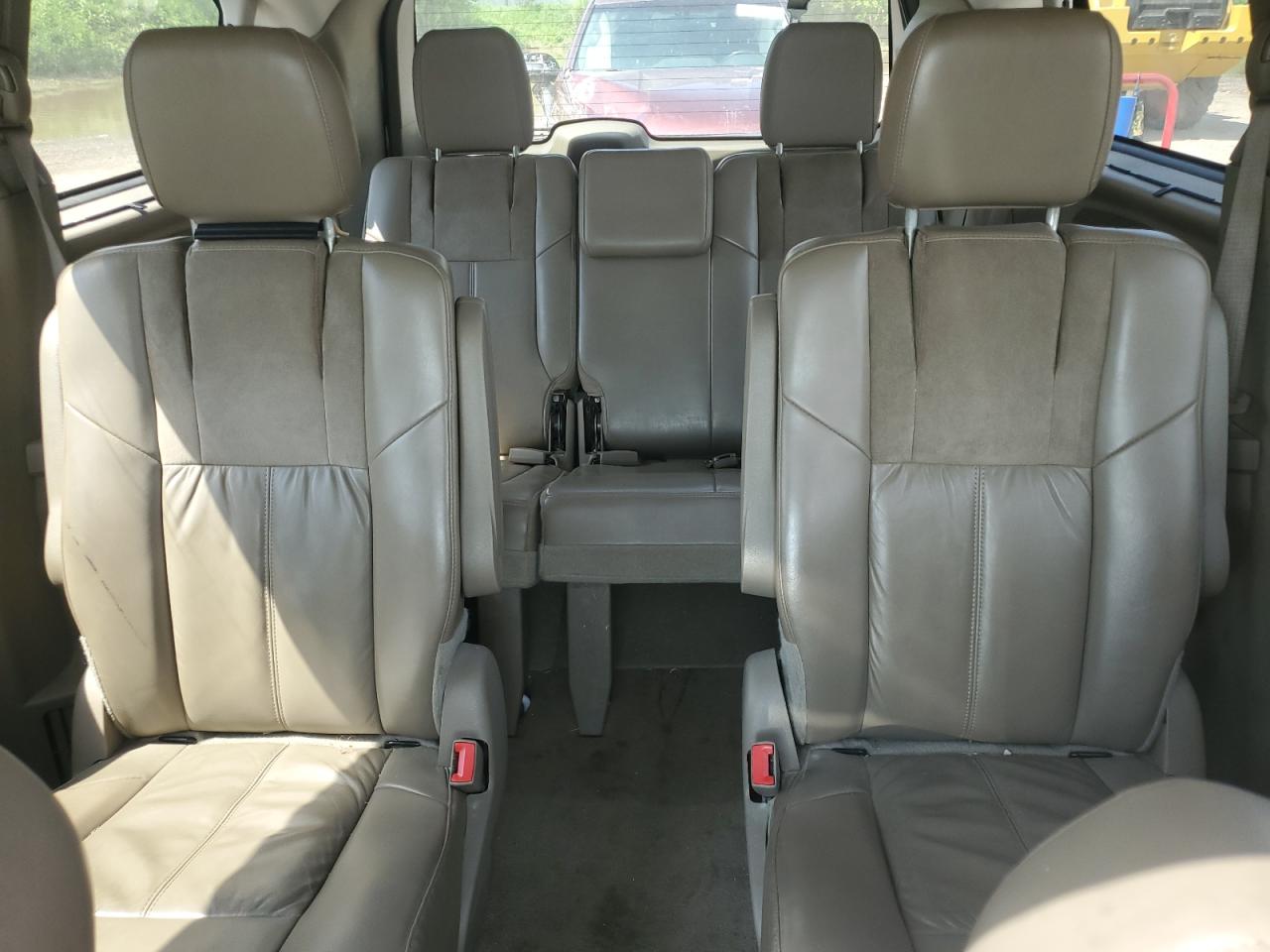 2016 Chrysler Town & Country Limited Platinum VIN: 2C4RC1GG0GR200674 Lot: 62564185