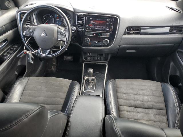  MITSUBISHI OUTLANDER 2019 Srebrny