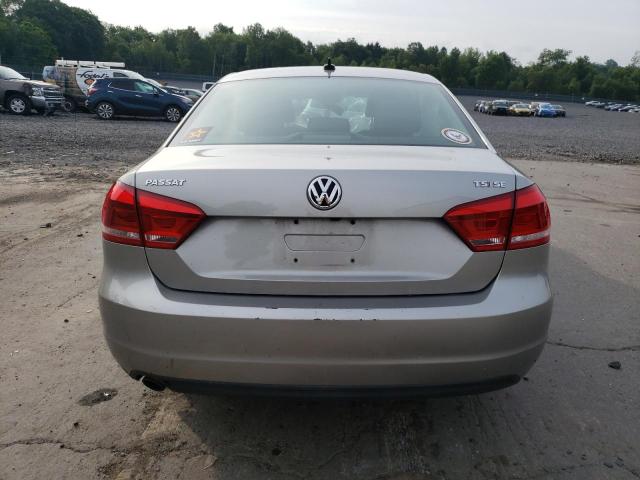  VOLKSWAGEN PASSAT 2014 Серебристый