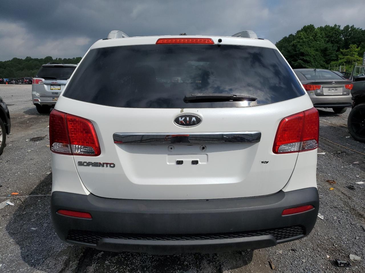 2011 Kia Sorento Base VIN: 5XYKTDA28BG144917 Lot: 64931185