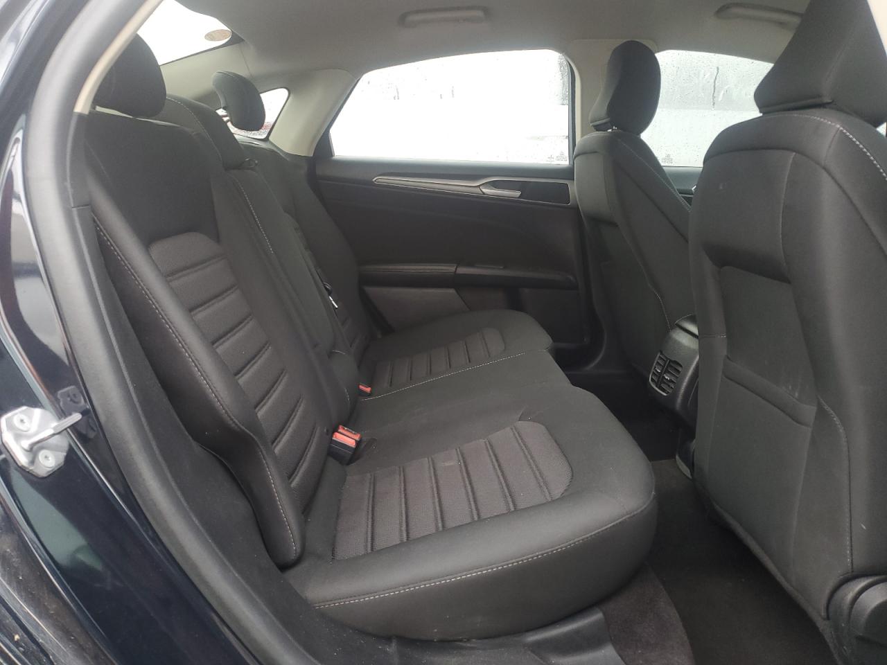 2020 Ford Fusion Se VIN: 3FA6P0HD4LR218496 Lot: 63786035