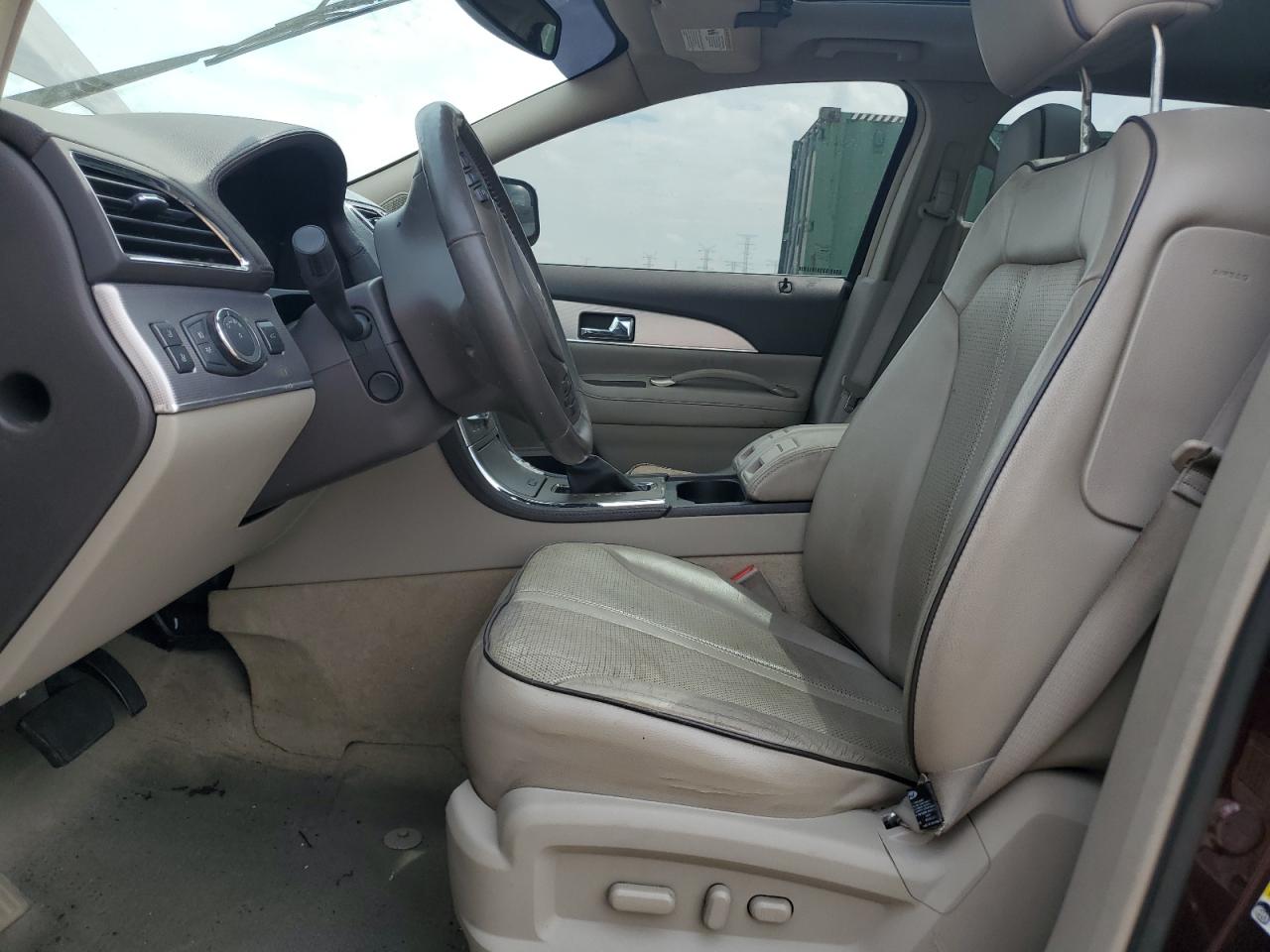 2011 Lincoln Mkx VIN: 2LMDJ8JK0BBJ12828 Lot: 66179015