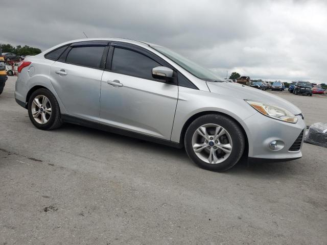 Sedans FORD FOCUS 2014 Silver