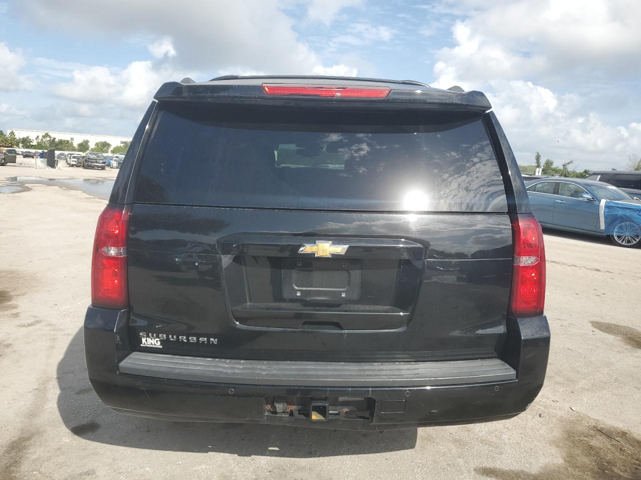 1gnskhkc9gr446007 1GNSKHKC9GR446007 2016 Chevrolet Suburban K1500 Lt