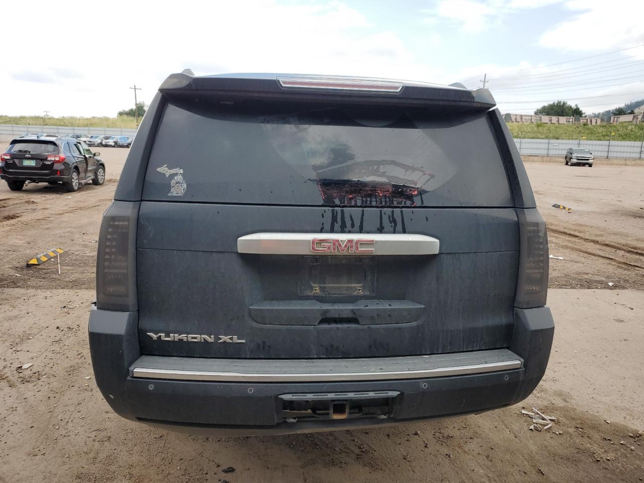 2015 GMC Yukon Xl Denali VIN: 1GKS2JKJ6FR643895 Lot: 65276015