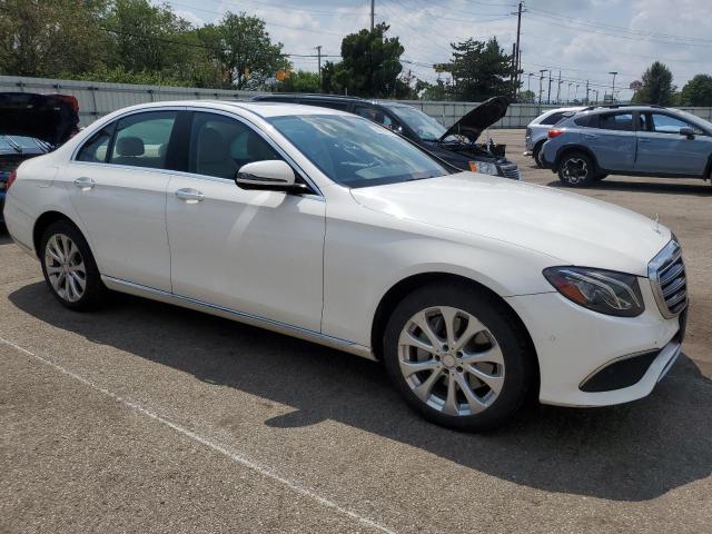  MERCEDES-BENZ E-CLASS 2017 Biały