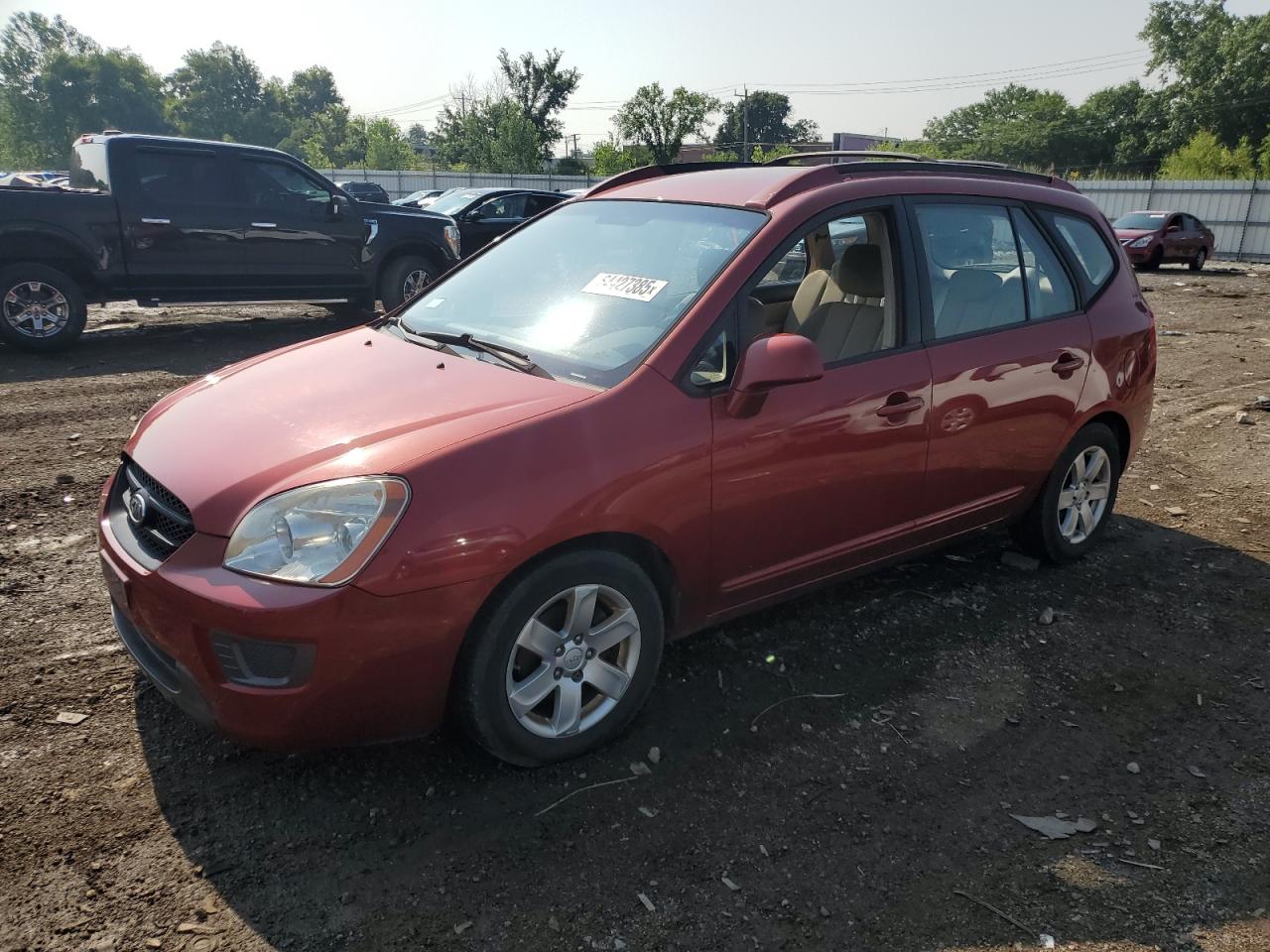 2007 Kia Rondo Base VIN: KNAFG525X77094723 Lot: 64427385
