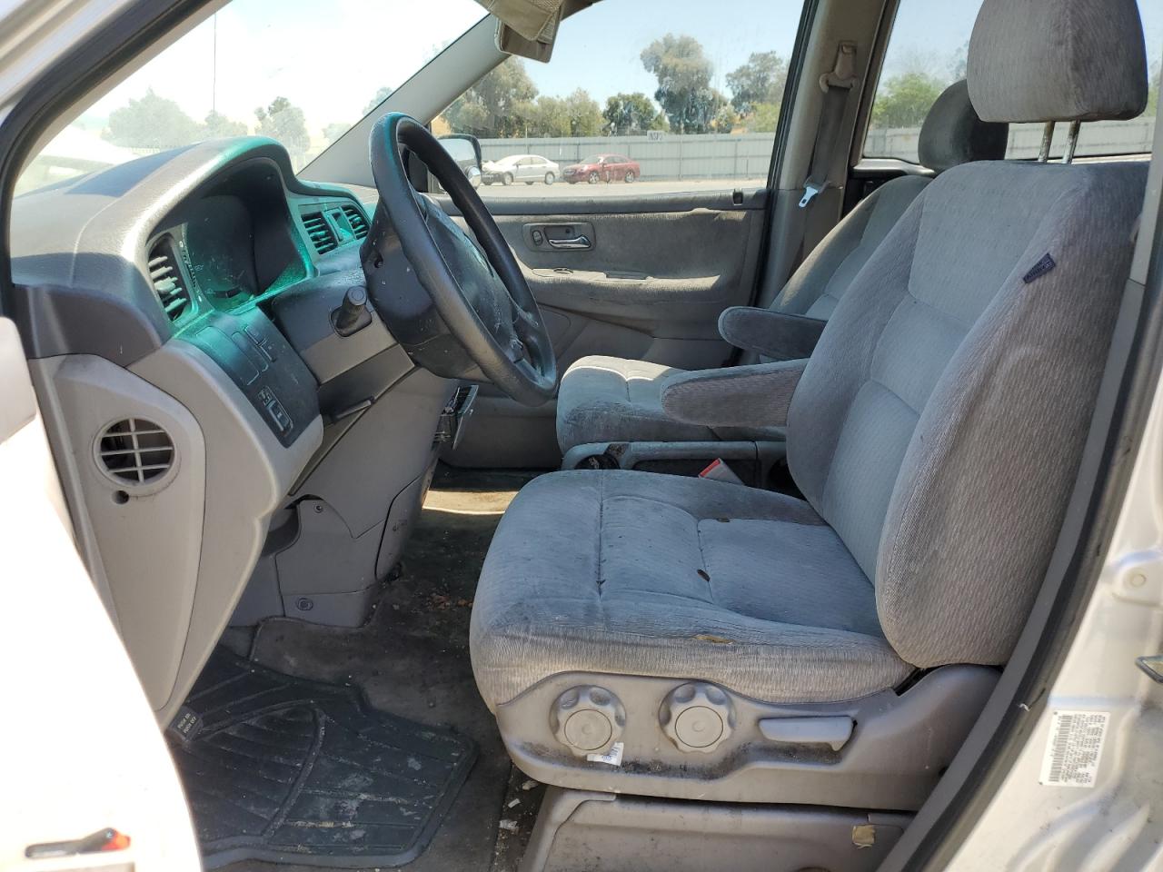 2004 Honda Odyssey Lx VIN: 5FNRL18524B140157 Lot: 63065325
