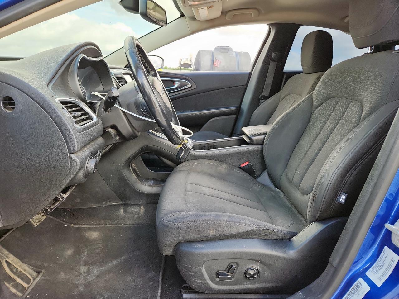2016 Chrysler 200 Limited VIN: 1C3CCCAB6GN104063 Lot: 62330085