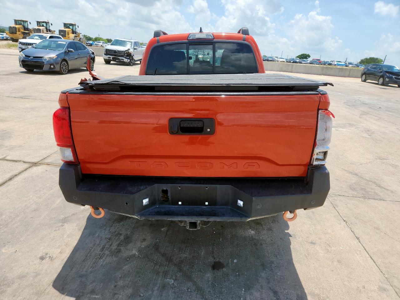 2016 Toyota Tacoma Double Cab VIN: 5TFDZ5BN1GX005996 Lot: 64924045