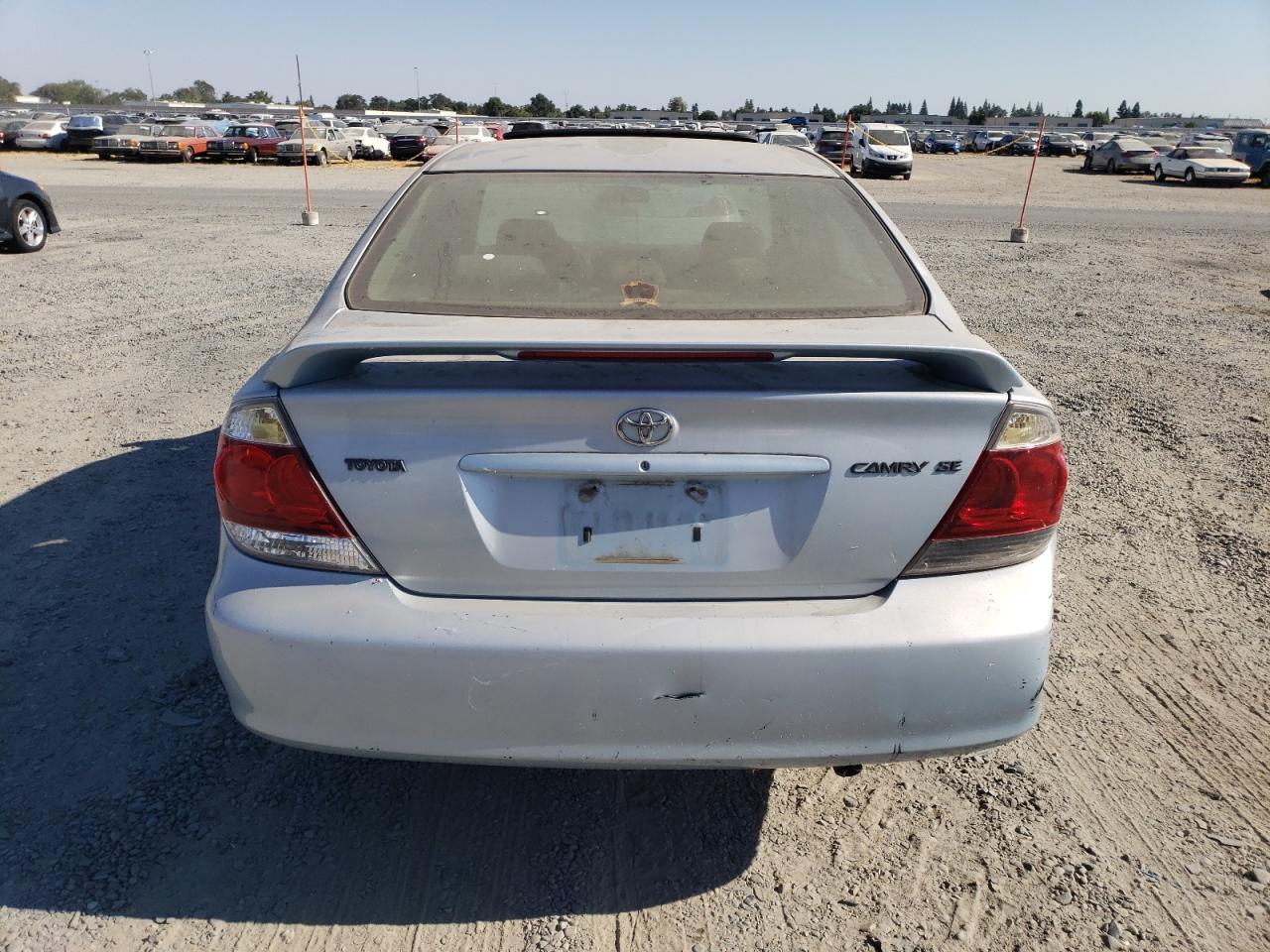 2005 Toyota Camry Le VIN: 4T1BE30K55U549024 Lot: 64821745