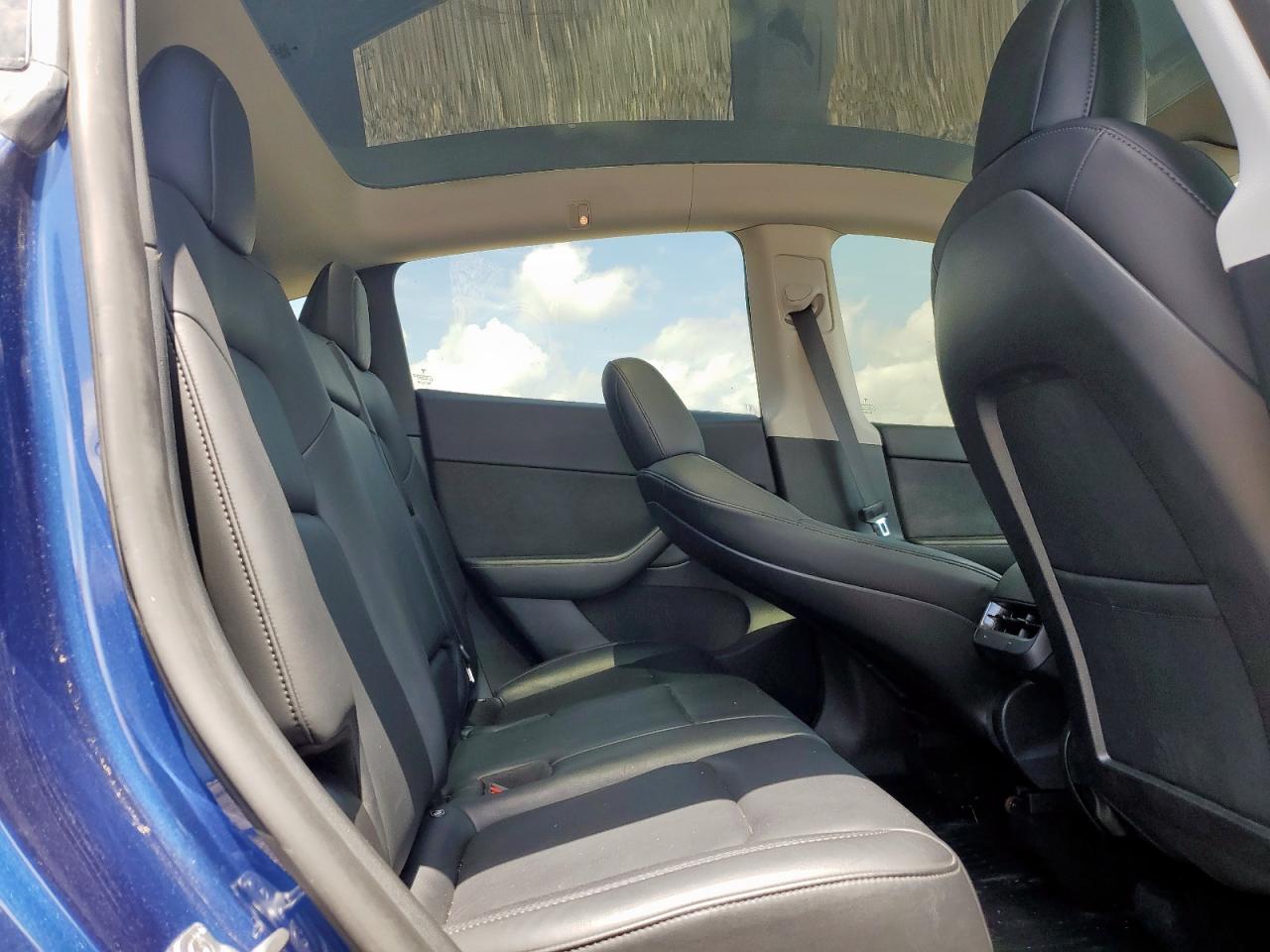 2022 Tesla Model Y VIN: 7SAYGDEF7NF463669 Lot: 63694345