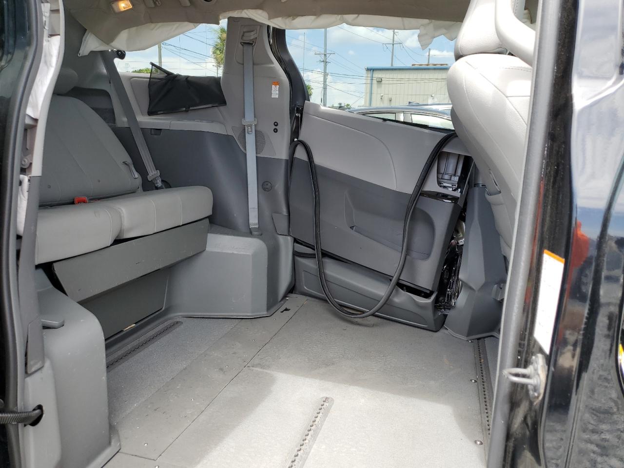 2019 Toyota Sienna Xle VIN: 5TDYZ3DC4KS979391 Lot: 62938515